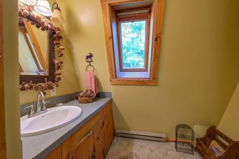 15 Worcester Drive Raymond ME 04071