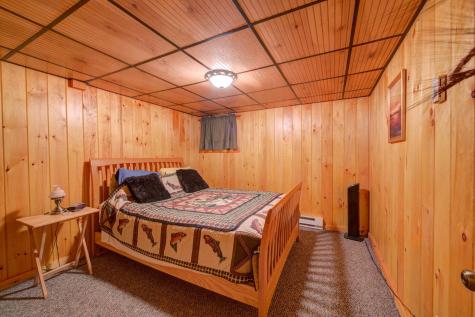 15 Worcester Drive Raymond ME 04071