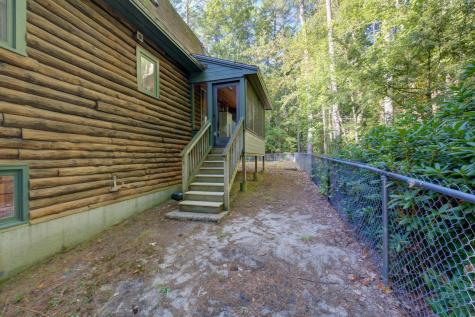 15 Worcester Drive Raymond ME 04071