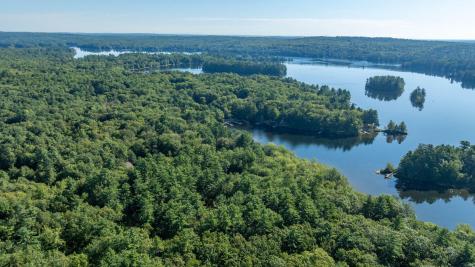 15 Worcester Drive Raymond ME 04071