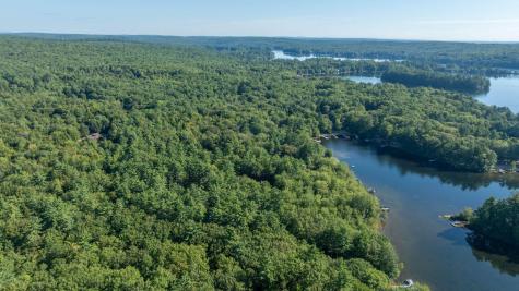 15 Worcester Drive Raymond ME 04071