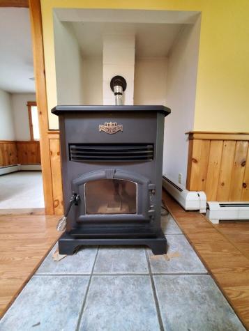 1337 Dexter Road Dover-foxcroft ME 04426