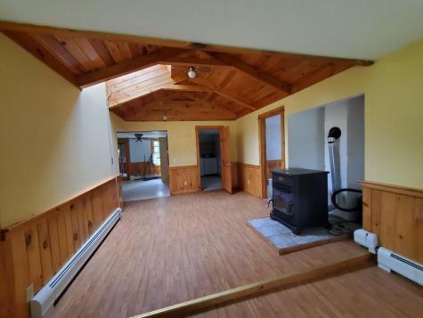 1337 Dexter Road Dover-foxcroft ME 04426