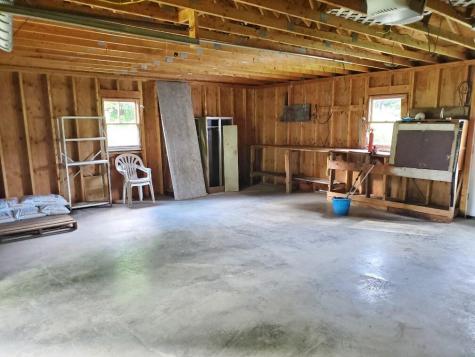 1337 Dexter Road Dover-foxcroft ME 04426