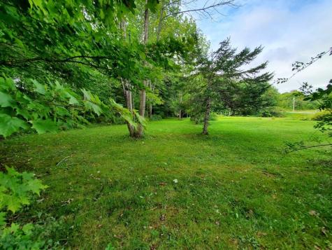 1337 Dexter Road Dover-foxcroft ME 04426