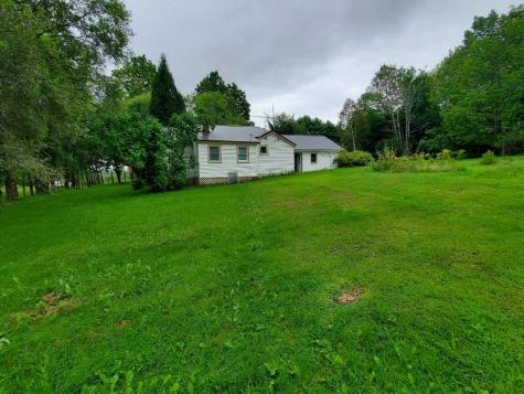 1337 Dexter Road Dover-foxcroft ME 04426