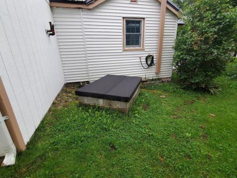 1337 Dexter Road Dover-foxcroft ME 04426