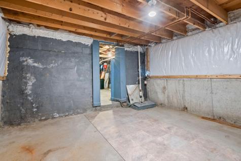 212 Lincoln Street Bangor ME 04401
