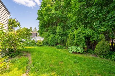 212 Lincoln Street Bangor ME 04401