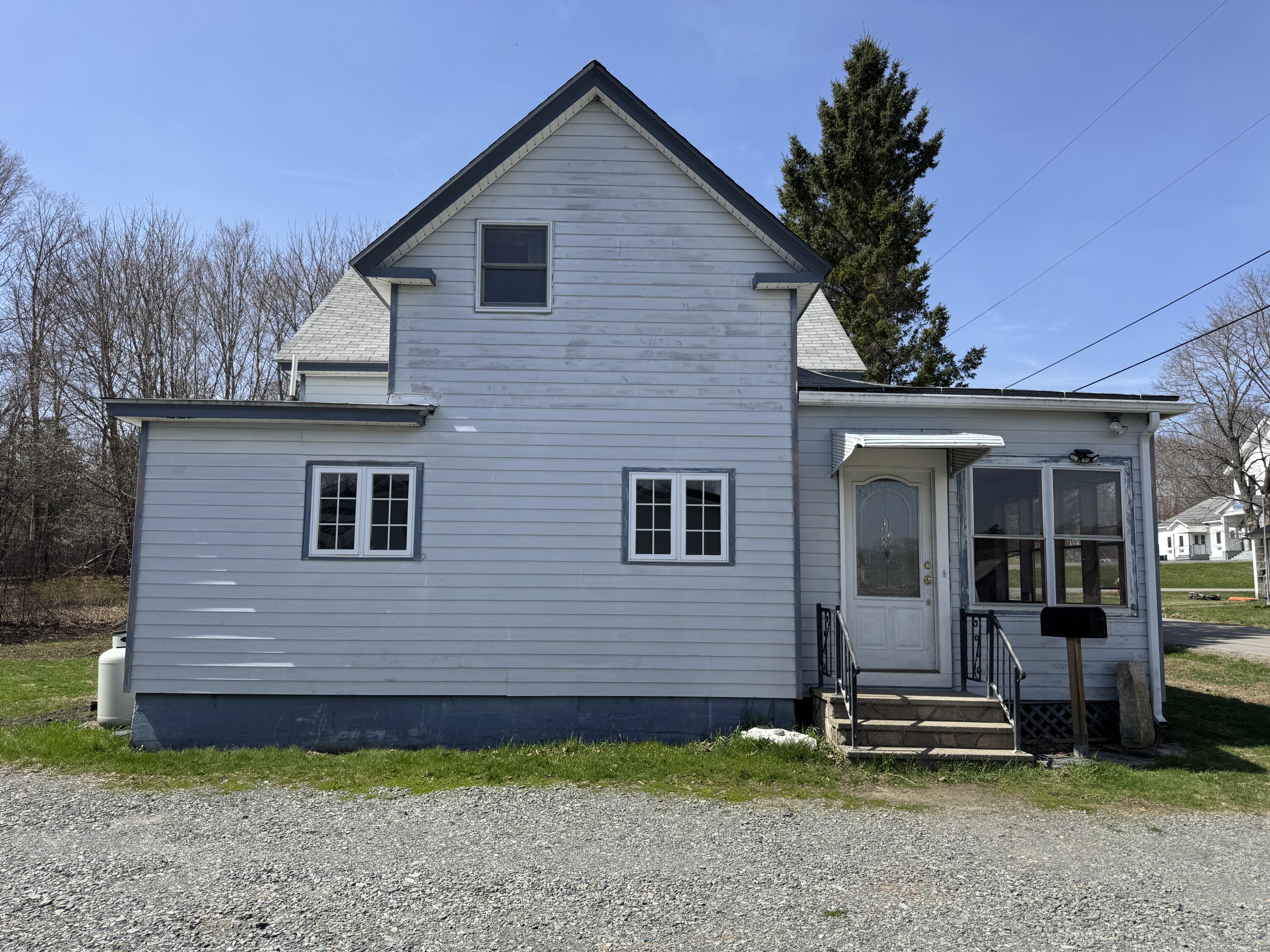 29 Cedar Street Dexter ME 04930