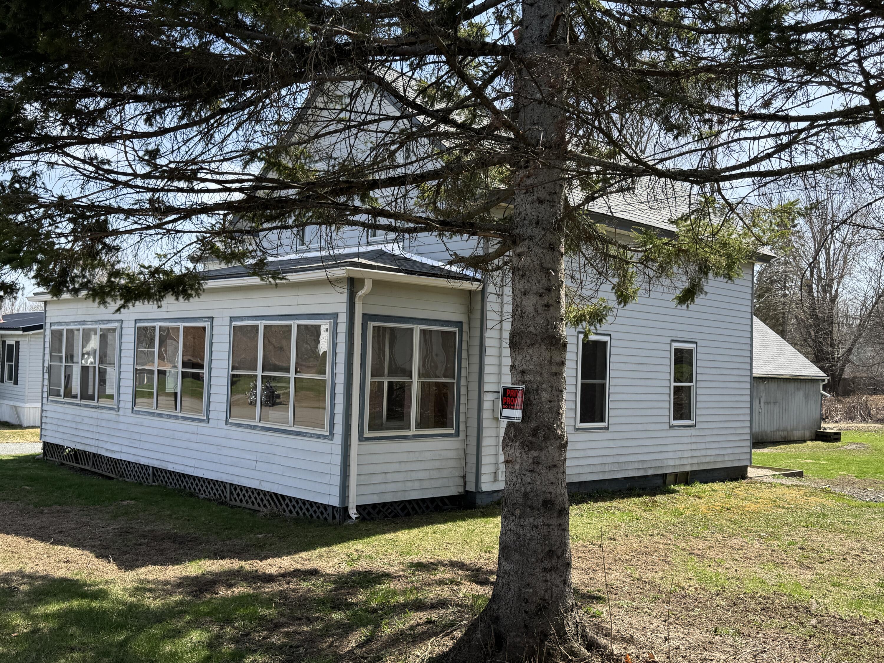 29 Cedar Street Dexter ME 04930