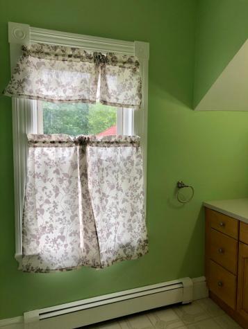27 W Bates Street Auburn ME 04210