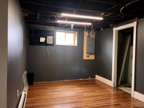 27 W Bates Street Auburn ME 04210