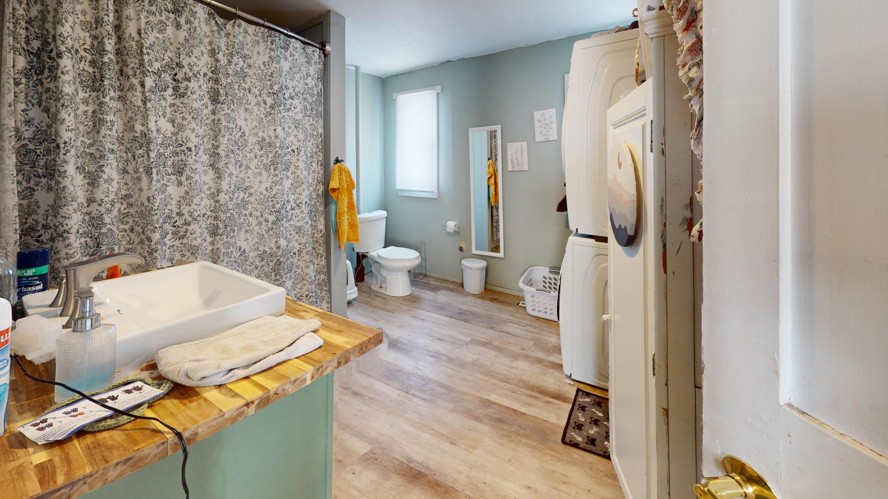 486 Main Street Lincoln ME 04457