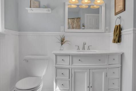 96 Alderwood Road Auburn ME 04210