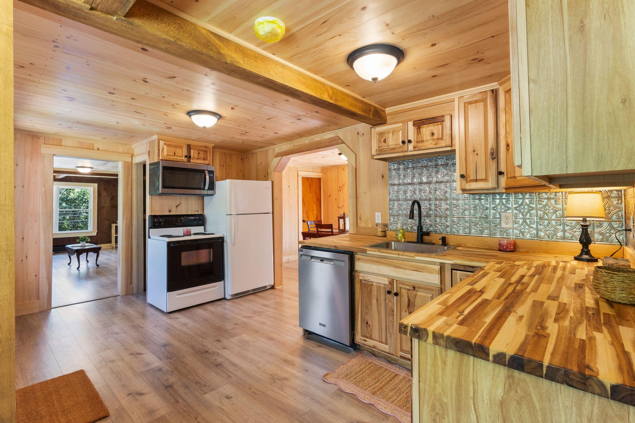 51 Sanford Road Alfred ME 04002