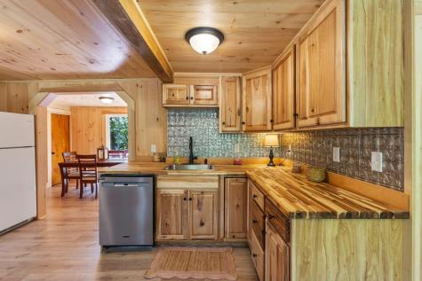 51 Sanford Road Alfred ME 04002