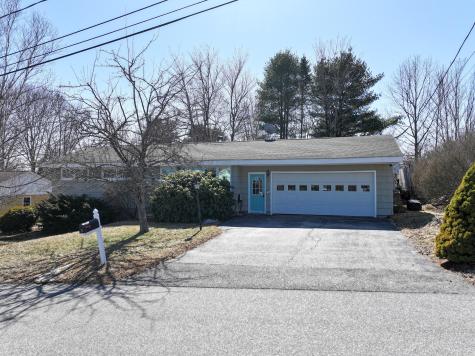 3 Heathwood Lane Lewiston ME 04240