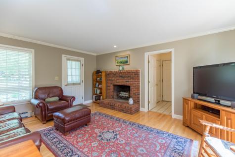 194 Oakwood Drive Yarmouth ME 04096