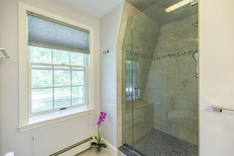 194 Oakwood Drive Yarmouth ME 04096