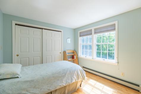 194 Oakwood Drive Yarmouth ME 04096