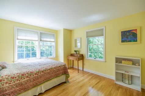 194 Oakwood Drive Yarmouth ME 04096