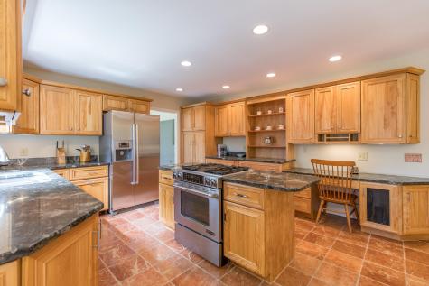 194 Oakwood Drive Yarmouth ME 04096