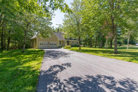 194 Oakwood Drive Yarmouth ME 04096