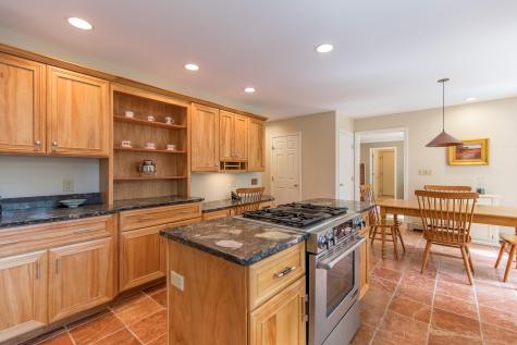 194 Oakwood Drive Yarmouth ME 04096