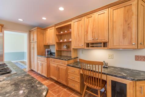 194 Oakwood Drive Yarmouth ME 04096