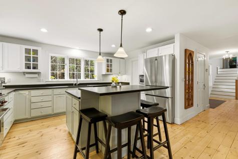 531 Ledge Road Yarmouth ME 04096