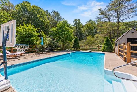 531 Ledge Road Yarmouth ME 04096