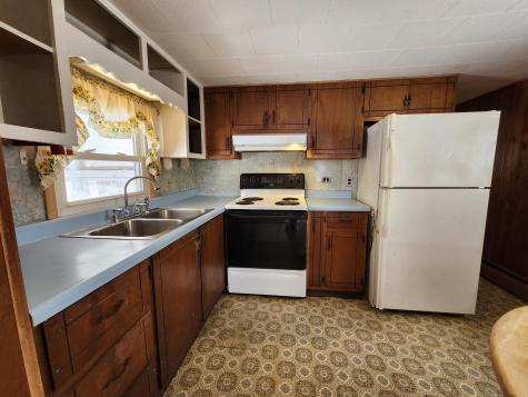 9 Oak Street Jay ME 04239