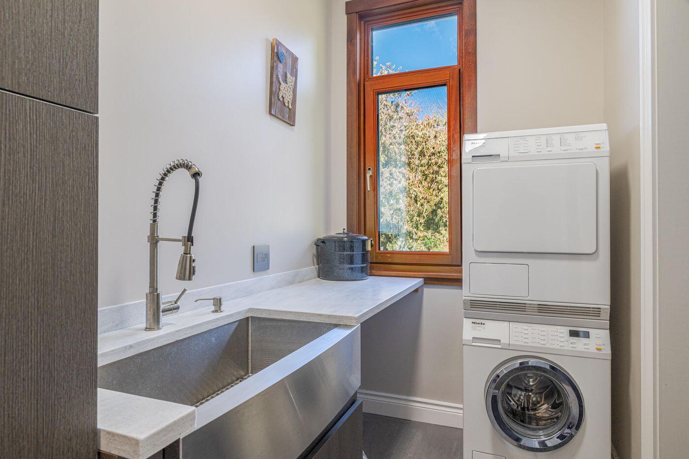 31 Windswept Lane Blue Hill ME 04614