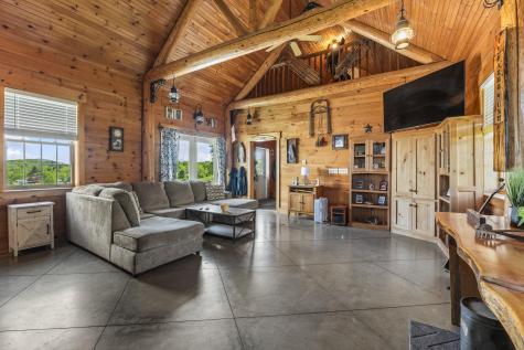 37 Mclaughlin Road Wilton ME 04294