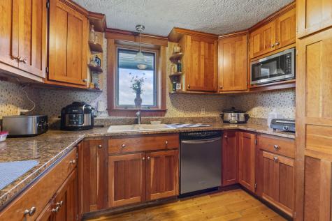 37 Mclaughlin Road Wilton ME 04294