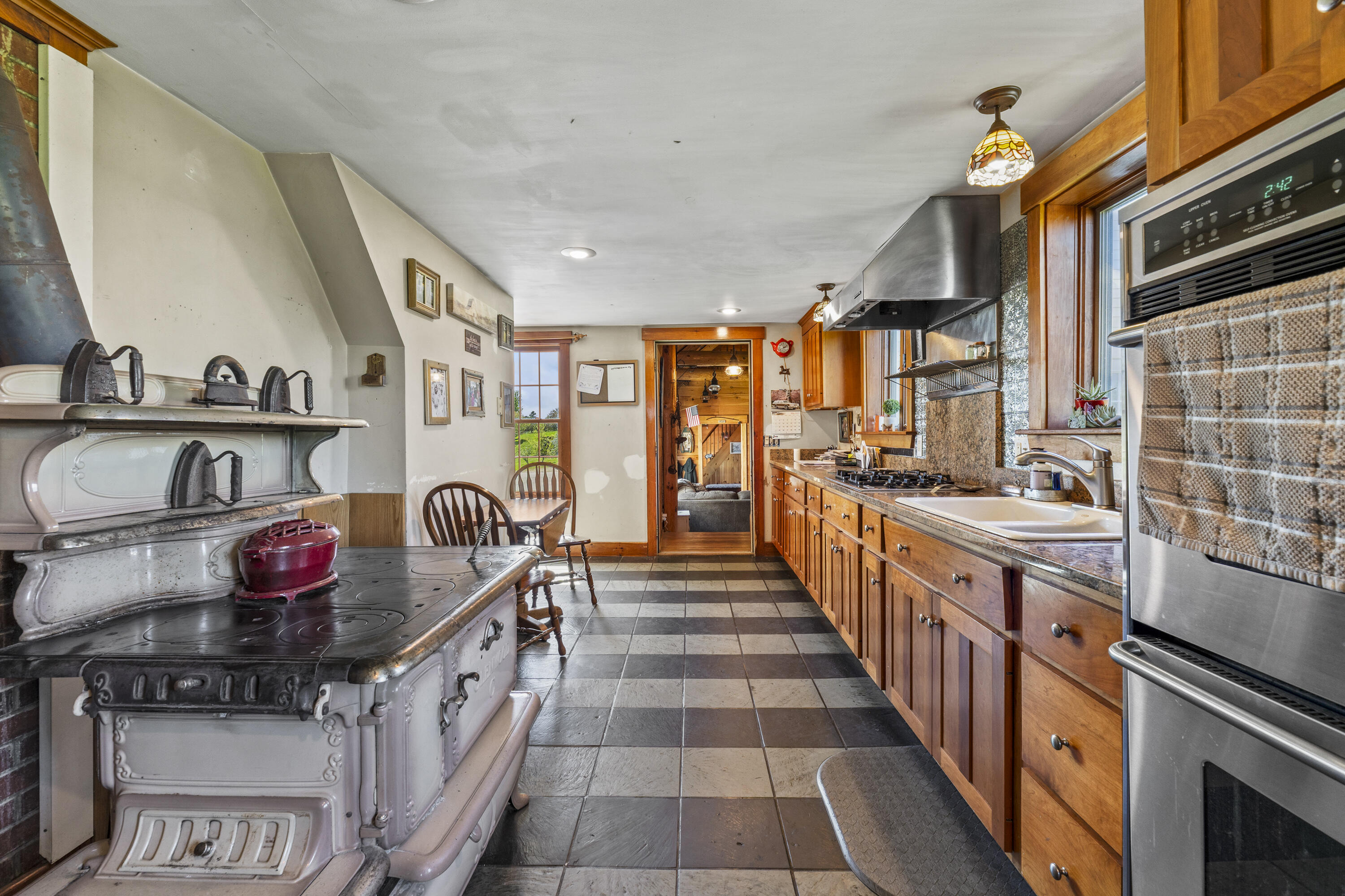 37 Mclaughlin Road Wilton ME 04294
