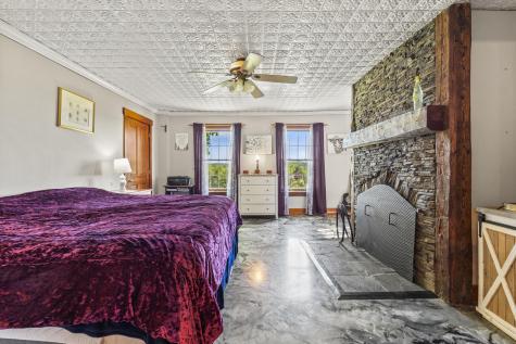 37 Mclaughlin Road Wilton ME 04294