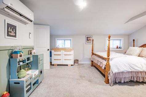 47 Proprietors Road Buxton ME 04093