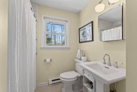 4 Barque Road Bath ME 04530