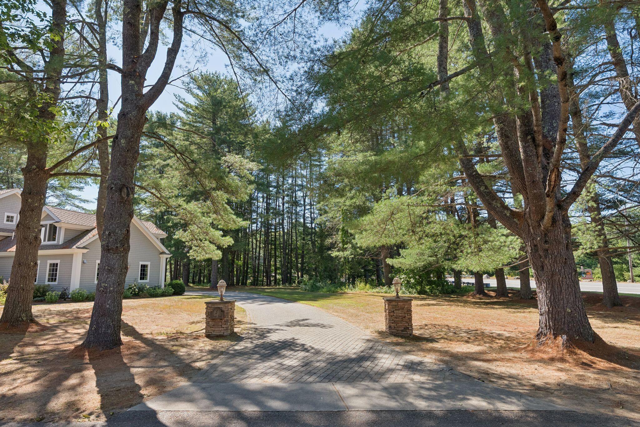 3 & 4 Trestle Lane Harrison ME 04040