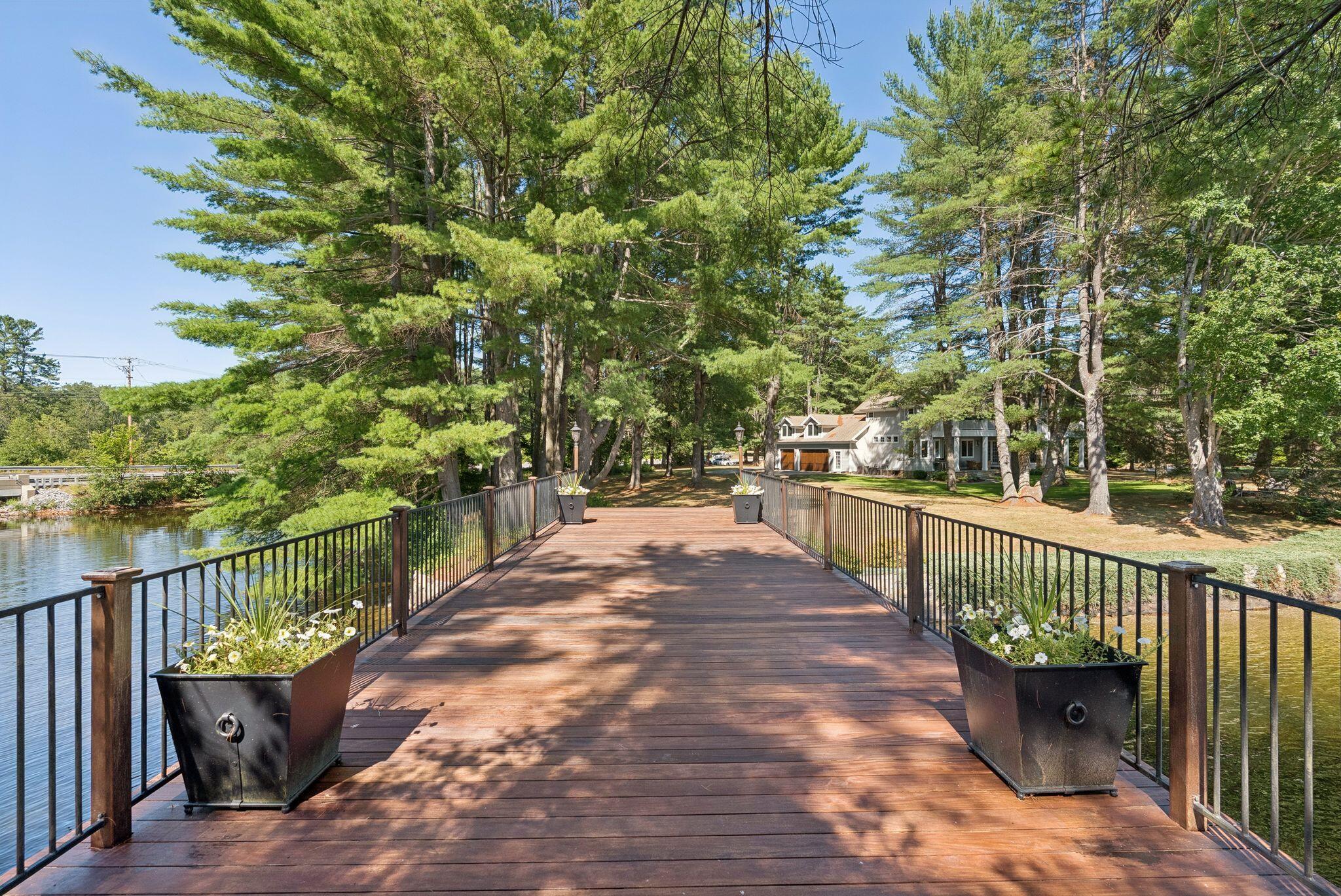 3 & 4 Trestle Lane Harrison ME 04040
