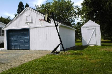 28 Willow Street Norridgewock ME 04957