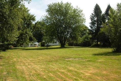 28 Willow Street Norridgewock ME 04957