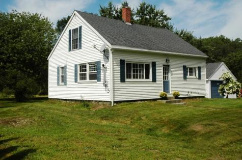 28 Willow Street Norridgewock ME 04957