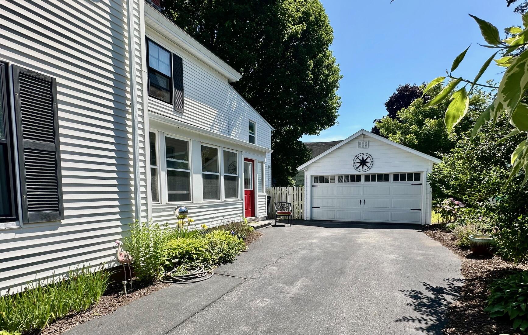 23 Holland Street Bangor ME 04401