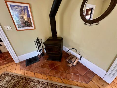 23 Holland Street Bangor ME 04401