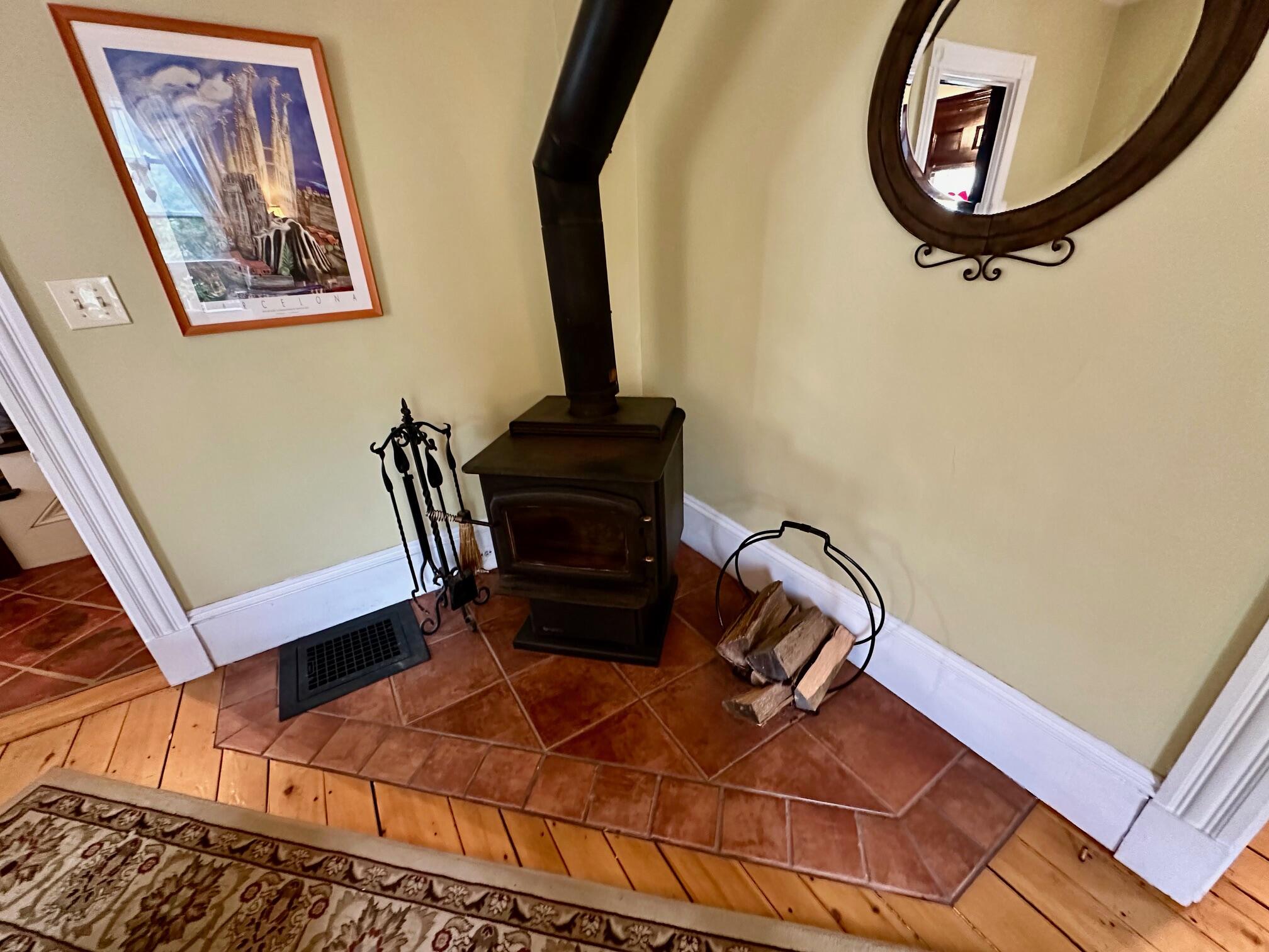 23 Holland Street Bangor ME 04401