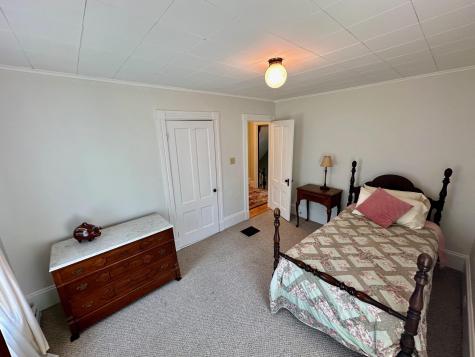 23 Holland Street Bangor ME 04401