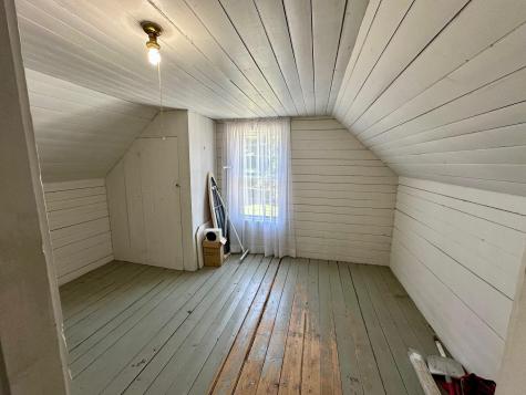 23 Holland Street Bangor ME 04401